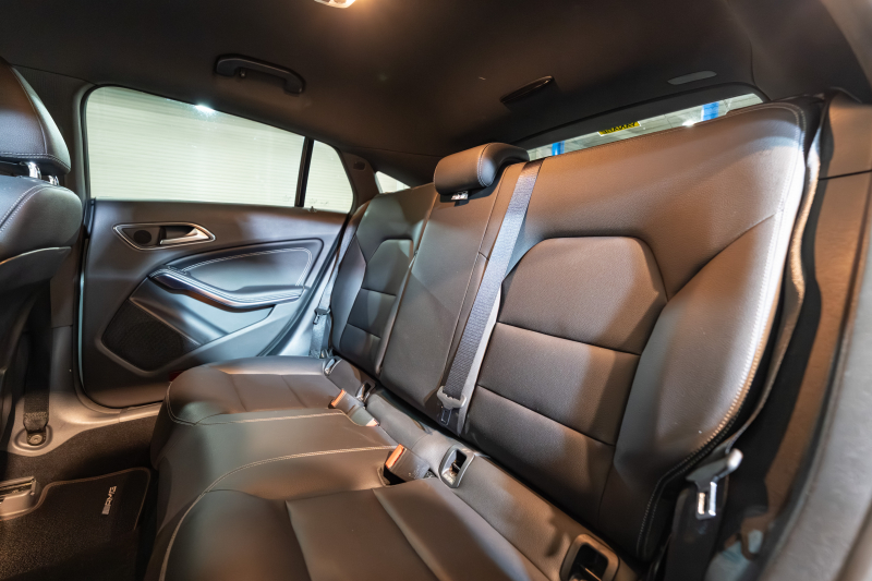 メルセデスベンツ CLAクラス CLA220 4MATIC  ｼｭｰﾃｨﾝｸﾞﾌﾞﾚｰｸ ﾚｰﾀﾞｰｾｰﾌﾃｨPKG　後期 Pｽﾀ 黒革 ｼｰﾄﾋｰﾀｰ 純正ﾅﾋﾞ ﾌﾙｾｸﾞTV CarPlay Bｶﾒﾗ PTS LEDﾍｯﾄﾞﾗｲﾄ ｱﾝﾋﾞｴﾝﾄ 18ｲﾝﾁAW　2年保証付