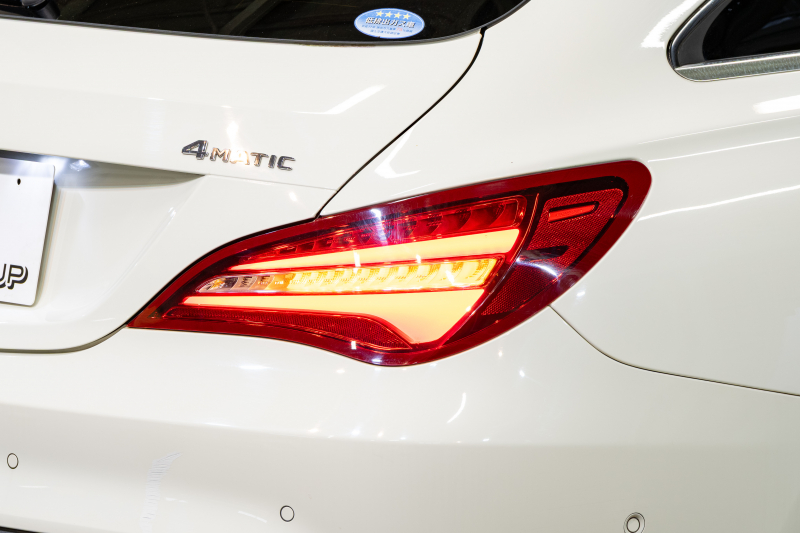 メルセデスベンツ CLAクラス CLA220 4MATIC  ｼｭｰﾃｨﾝｸﾞﾌﾞﾚｰｸ ﾚｰﾀﾞｰｾｰﾌﾃｨPKG　後期 Pｽﾀ 黒革 ｼｰﾄﾋｰﾀｰ 純正ﾅﾋﾞ ﾌﾙｾｸﾞTV CarPlay Bｶﾒﾗ PTS LEDﾍｯﾄﾞﾗｲﾄ ｱﾝﾋﾞｴﾝﾄ 18ｲﾝﾁAW　2年保証付