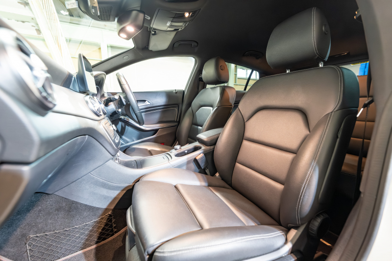 メルセデスベンツ CLAクラス CLA220 4MATIC  ｼｭｰﾃｨﾝｸﾞﾌﾞﾚｰｸ ﾚｰﾀﾞｰｾｰﾌﾃｨPKG　後期 Pｽﾀ 黒革 ｼｰﾄﾋｰﾀｰ 純正ﾅﾋﾞ ﾌﾙｾｸﾞTV CarPlay Bｶﾒﾗ PTS LEDﾍｯﾄﾞﾗｲﾄ ｱﾝﾋﾞｴﾝﾄ 18ｲﾝﾁAW　2年保証付