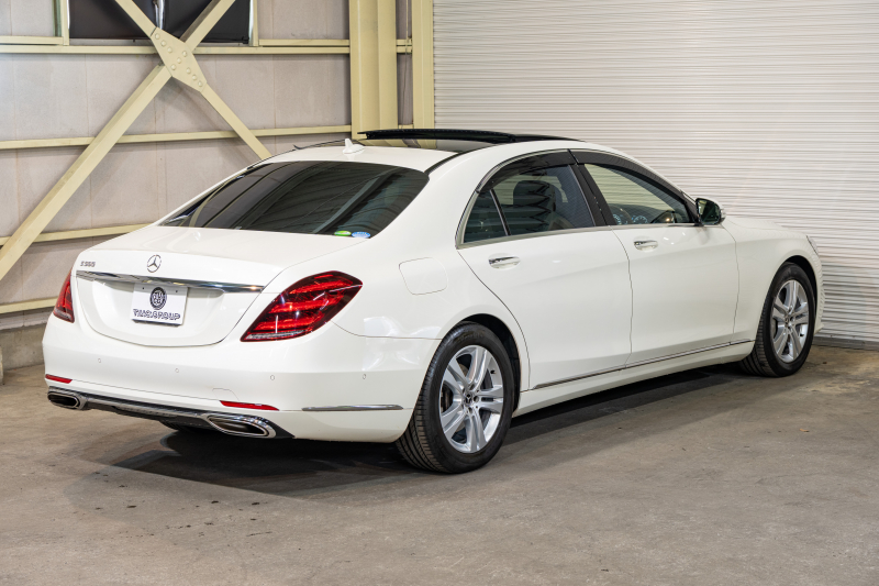 メルセデスベンツ Sクラス S560ﾛﾝｸﾞ ｼｮｰﾌｧｰPKG　後期 黒革 ﾊﾟﾉﾗﾏSR ﾅﾋﾞTV ｼｮｰﾌｧｰﾎﾟｼﾞｼｮﾝ ﾘｱｴﾝﾀｰ ｲｰｼﾞｰｸﾛｰｼﾞｬｰ 自動ﾄﾗﾝｸ ﾌｯﾄｵｰﾌﾟﾅｰ ｴｱﾊﾞﾗﾝｽP ﾏﾙﾁﾋﾞｰﾑLED　2年保証