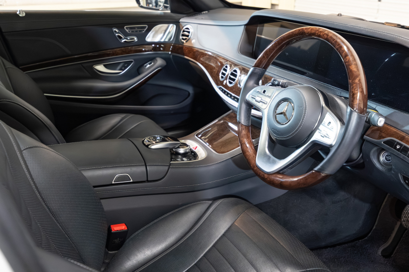 メルセデスベンツ Sクラス S560ﾛﾝｸﾞ ｼｮｰﾌｧｰPKG　後期 黒革 ﾊﾟﾉﾗﾏSR ﾅﾋﾞTV ｼｮｰﾌｧｰﾎﾟｼﾞｼｮﾝ ﾘｱｴﾝﾀｰ ｲｰｼﾞｰｸﾛｰｼﾞｬｰ 自動ﾄﾗﾝｸ ﾌｯﾄｵｰﾌﾟﾅｰ ｴｱﾊﾞﾗﾝｽP ﾏﾙﾁﾋﾞｰﾑLED　2年保証