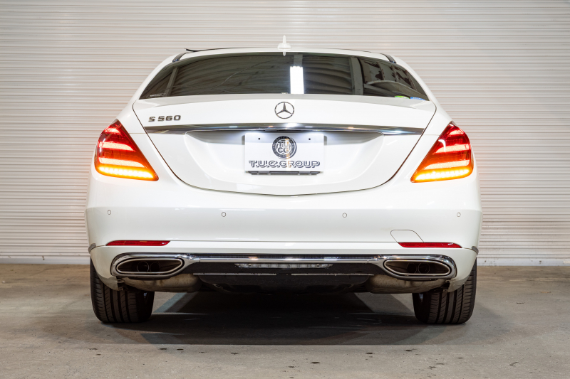 メルセデスベンツ Sクラス S560ﾛﾝｸﾞ ｼｮｰﾌｧｰPKG　後期 黒革 ﾊﾟﾉﾗﾏSR ﾅﾋﾞTV ｼｮｰﾌｧｰﾎﾟｼﾞｼｮﾝ ﾘｱｴﾝﾀｰ ｲｰｼﾞｰｸﾛｰｼﾞｬｰ 自動ﾄﾗﾝｸ ﾌｯﾄｵｰﾌﾟﾅｰ ｴｱﾊﾞﾗﾝｽP ﾏﾙﾁﾋﾞｰﾑLED　2年保証