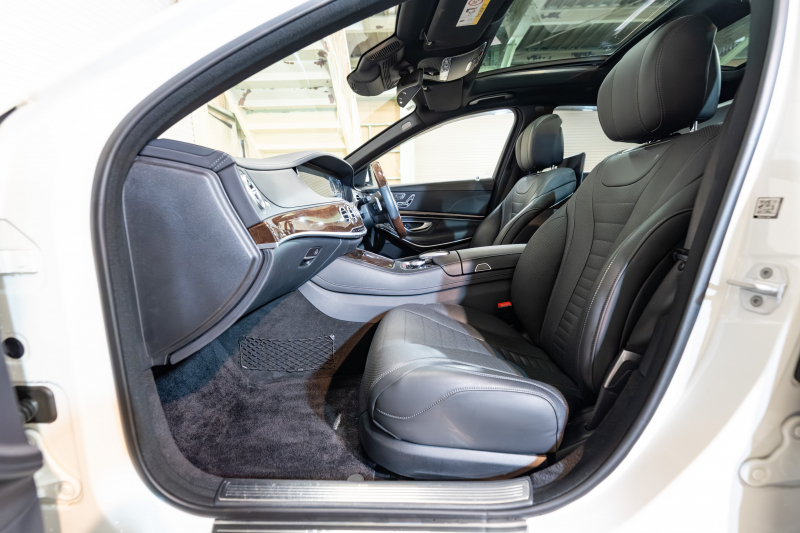 メルセデスベンツ Sクラス S560ﾛﾝｸﾞ ｼｮｰﾌｧｰPKG　後期 黒革 ﾊﾟﾉﾗﾏSR ﾅﾋﾞTV ｼｮｰﾌｧｰﾎﾟｼﾞｼｮﾝ ﾘｱｴﾝﾀｰ ｲｰｼﾞｰｸﾛｰｼﾞｬｰ 自動ﾄﾗﾝｸ ﾌｯﾄｵｰﾌﾟﾅｰ ｴｱﾊﾞﾗﾝｽP ﾏﾙﾁﾋﾞｰﾑLED　2年保証