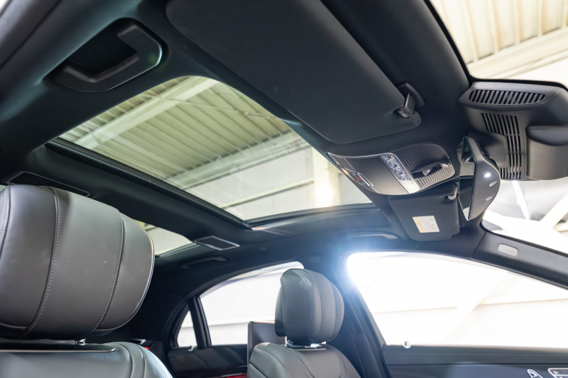 メルセデスベンツ Sクラス S560ﾛﾝｸﾞ ｼｮｰﾌｧｰPKG　後期 黒革 ﾊﾟﾉﾗﾏSR ﾅﾋﾞTV ｼｮｰﾌｧｰﾎﾟｼﾞｼｮﾝ ﾘｱｴﾝﾀｰ ｲｰｼﾞｰｸﾛｰｼﾞｬｰ 自動ﾄﾗﾝｸ ﾌｯﾄｵｰﾌﾟﾅｰ ｴｱﾊﾞﾗﾝｽP ﾏﾙﾁﾋﾞｰﾑLED　2年保証