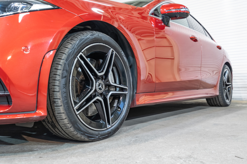 メルセデスベンツ CLS CLS450 4MATIC ｽﾎﾟｰﾂ ｴｸｽｸﾙｰｼﾌﾞ&ﾚｰﾀﾞｰｾｰﾌﾃｨPKG　ISG搭載 中期 ACC 黒赤ﾅｯﾊﾟ革 ﾋｰﾀｰ&ｸｰﾗｰ ﾀﾞｲﾅﾐｯｸｼｰﾄ SR 純正ﾅﾋﾞ ﾌﾙｾｸﾞTV CarPlay Buremester ﾘﾗｸｾﾞｰｼｮﾝ機能 AMGｴｱﾛ&19AW　2年保証付