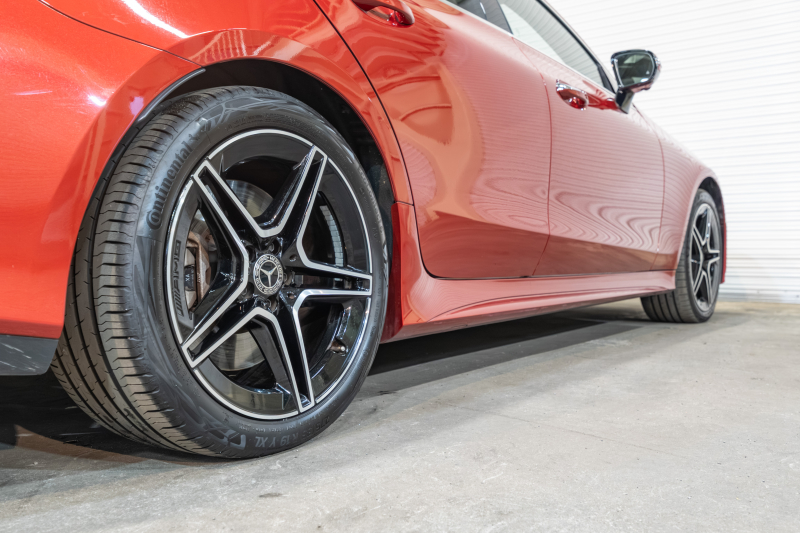 メルセデスベンツ CLS CLS450 4MATIC ｽﾎﾟｰﾂ ｴｸｽｸﾙｰｼﾌﾞ&ﾚｰﾀﾞｰｾｰﾌﾃｨPKG　ISG搭載 中期 ACC 黒赤ﾅｯﾊﾟ革 ﾋｰﾀｰ&ｸｰﾗｰ ﾀﾞｲﾅﾐｯｸｼｰﾄ SR 純正ﾅﾋﾞ ﾌﾙｾｸﾞTV CarPlay Buremester ﾘﾗｸｾﾞｰｼｮﾝ機能 AMGｴｱﾛ&19AW　2年保証付