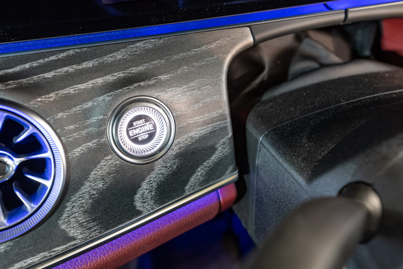 メルセデスベンツ CLS CLS450 4MATIC ｽﾎﾟｰﾂ ｴｸｽｸﾙｰｼﾌﾞ&ﾚｰﾀﾞｰｾｰﾌﾃｨPKG　ISG搭載 中期 ACC 黒赤ﾅｯﾊﾟ革 ﾋｰﾀｰ&ｸｰﾗｰ ﾀﾞｲﾅﾐｯｸｼｰﾄ SR 純正ﾅﾋﾞ ﾌﾙｾｸﾞTV CarPlay Buremester ﾘﾗｸｾﾞｰｼｮﾝ機能 AMGｴｱﾛ&19AW　2年保証付