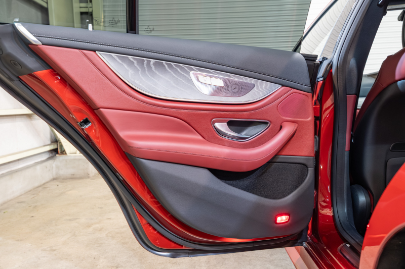 メルセデスベンツ CLS CLS450 4MATIC ｽﾎﾟｰﾂ ｴｸｽｸﾙｰｼﾌﾞ&ﾚｰﾀﾞｰｾｰﾌﾃｨPKG　ISG搭載 中期 ACC 黒赤ﾅｯﾊﾟ革 ﾋｰﾀｰ&ｸｰﾗｰ ﾀﾞｲﾅﾐｯｸｼｰﾄ SR 純正ﾅﾋﾞ ﾌﾙｾｸﾞTV CarPlay Buremester ﾘﾗｸｾﾞｰｼｮﾝ機能 AMGｴｱﾛ&19AW　2年保証付