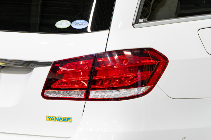 メルセデスベンツ Eクラス E250 ワゴン AVG AMGｽﾎﾟｰﾂ&ﾚｰﾀﾞｰｾｰﾌﾃｲPKG　 後期ﾓﾃﾞﾙ 黒革 ﾊﾟﾉﾗﾏｻﾝﾙｰﾌ ｼｰﾄﾋｰﾀｰ 純正ﾅﾋﾞ ﾌﾙｾｸﾞTV ﾊﾞｯｸｶﾒﾗ LEDﾍｯﾄﾞﾗｲﾄ AMGｴｱﾛ&18ｲﾝﾁAW　2年保証