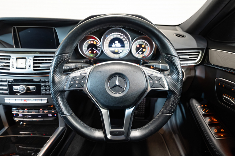 メルセデスベンツ Eクラス E250 ワゴン AVG AMGｽﾎﾟｰﾂ&ﾚｰﾀﾞｰｾｰﾌﾃｲPKG　 後期ﾓﾃﾞﾙ 黒革 ﾊﾟﾉﾗﾏｻﾝﾙｰﾌ ｼｰﾄﾋｰﾀｰ 純正ﾅﾋﾞ ﾌﾙｾｸﾞTV ﾊﾞｯｸｶﾒﾗ LEDﾍｯﾄﾞﾗｲﾄ AMGｴｱﾛ&18ｲﾝﾁAW　2年保証