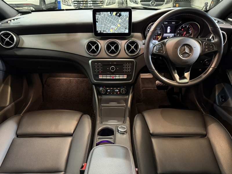 メルセデスベンツ CLAクラス CLA220 4MATIC ｼｭｰﾃｨﾝｸﾞﾌﾞﾚｰｸ ﾌﾟﾚﾐｱﾑ&ﾚｰﾀﾞｰｾｰﾌﾃｨPKG　後期 Pｽﾀ 黒革 ｻﾝﾙｰﾌ ｼｰﾄﾋｰﾀｰ 純正ﾅﾋﾞ ﾌﾙｾｸﾞTV harman/kardon CarPlay Bｶﾒﾗ PTS LEDﾍｯﾄﾞﾗｲﾄ ｱﾝﾋﾞｴﾝﾄ 18ｲﾝﾁAW　2年保証付