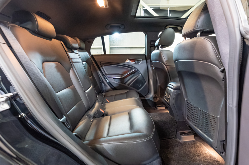 メルセデスベンツ CLAクラス CLA220 4MATIC ｼｭｰﾃｨﾝｸﾞﾌﾞﾚｰｸ ﾌﾟﾚﾐｱﾑ&ﾚｰﾀﾞｰｾｰﾌﾃｨPKG　後期 Pｽﾀ 黒革 ｻﾝﾙｰﾌ ｼｰﾄﾋｰﾀｰ 純正ﾅﾋﾞ ﾌﾙｾｸﾞTV harman/kardon CarPlay Bｶﾒﾗ PTS LEDﾍｯﾄﾞﾗｲﾄ ｱﾝﾋﾞｴﾝﾄ 18ｲﾝﾁAW　2年保証付