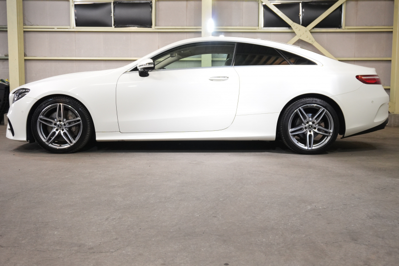 メルセデスベンツ Eクラス E300ｸｰﾍﾟ ｽﾎﾟｰﾂ ｴｸｽｸﾙｰｼﾌﾞ&ﾚｰﾀﾞｰｾｰﾌﾃｨP　ﾍﾞｰｼﾞｭ革 ﾋｰﾀｰ&ｸｰﾗｰ ﾘﾗｸｾﾞｰｼｮﾝ機能 ﾊﾟﾉﾗﾏSR ﾌﾙｾｸﾞTV CarPlay Burmester HUD 360ｶﾒﾗ ｴｱﾊﾞﾗﾝｽP AMGｴｱﾛ&19ｲﾝﾁAW　2年保証付