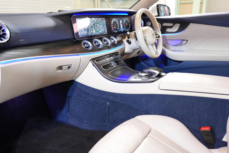 メルセデスベンツ Eクラス E300ｸｰﾍﾟ ｽﾎﾟｰﾂ ｴｸｽｸﾙｰｼﾌﾞ&ﾚｰﾀﾞｰｾｰﾌﾃｨP　ﾍﾞｰｼﾞｭ革 ﾋｰﾀｰ&ｸｰﾗｰ ﾘﾗｸｾﾞｰｼｮﾝ機能 ﾊﾟﾉﾗﾏSR ﾌﾙｾｸﾞTV CarPlay Burmester HUD 360ｶﾒﾗ ｴｱﾊﾞﾗﾝｽP AMGｴｱﾛ&19ｲﾝﾁAW　2年保証付