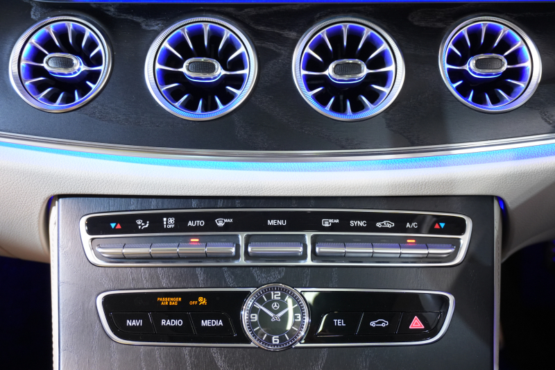 メルセデスベンツ Eクラス E300ｸｰﾍﾟ ｽﾎﾟｰﾂ ｴｸｽｸﾙｰｼﾌﾞ&ﾚｰﾀﾞｰｾｰﾌﾃｨP　ﾍﾞｰｼﾞｭ革 ﾋｰﾀｰ&ｸｰﾗｰ ﾘﾗｸｾﾞｰｼｮﾝ機能 ﾊﾟﾉﾗﾏSR ﾌﾙｾｸﾞTV CarPlay Burmester HUD 360ｶﾒﾗ ｴｱﾊﾞﾗﾝｽP AMGｴｱﾛ&19ｲﾝﾁAW　2年保証付