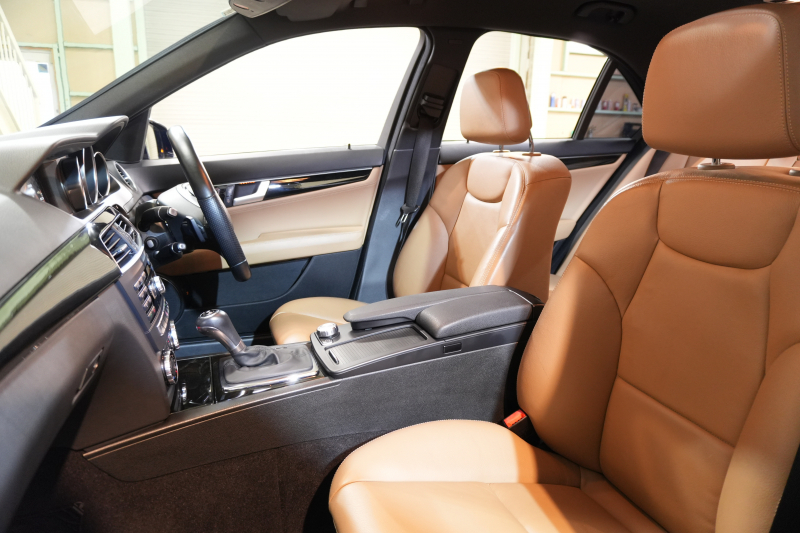 メルセデスベンツ Cクラス C200 AVG ﾕｰﾃｨﾘﾃｨ&ﾚｰﾀﾞｰｾｰﾌﾃｨｰPKG　茶革 純正ﾅﾋﾞ ﾌﾙｾｸﾞTV Bｶﾒﾗ ﾊﾟｰｸﾄﾛﾆｯｸ ｷｾﾉﾝ LEDﾄﾞﾗｲﾋﾞﾝｸﾞﾗｲﾄ Pｽﾀ AMGｴｱﾛ＆17AW ﾄﾞﾘﾙﾄﾞﾛｰﾀｰ ﾛｺﾞ入ｷｬﾘﾊﾟｰ　2年保証