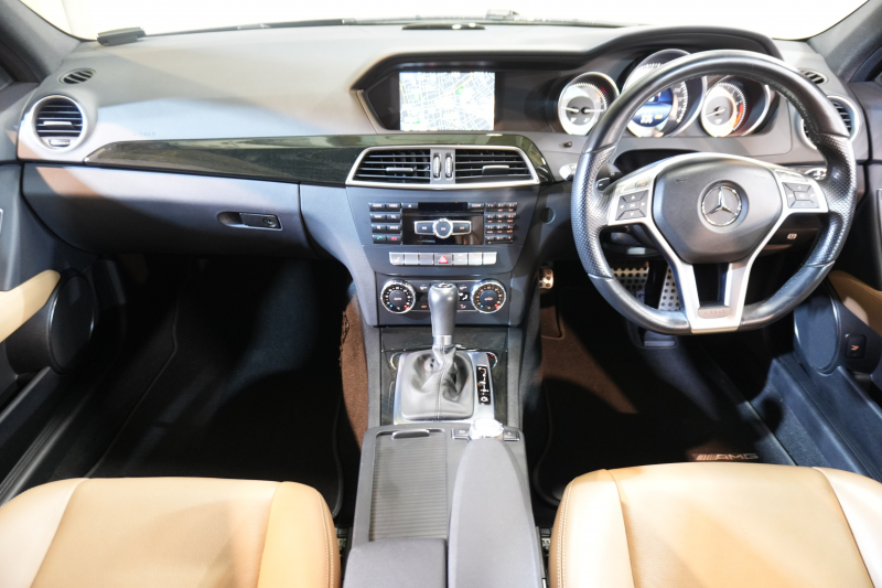 メルセデスベンツ Cクラス C200 AVG ﾕｰﾃｨﾘﾃｨ&ﾚｰﾀﾞｰｾｰﾌﾃｨｰPKG　茶革 純正ﾅﾋﾞ ﾌﾙｾｸﾞTV Bｶﾒﾗ ﾊﾟｰｸﾄﾛﾆｯｸ ｷｾﾉﾝ LEDﾄﾞﾗｲﾋﾞﾝｸﾞﾗｲﾄ Pｽﾀ AMGｴｱﾛ＆17AW ﾄﾞﾘﾙﾄﾞﾛｰﾀｰ ﾛｺﾞ入ｷｬﾘﾊﾟｰ　2年保証