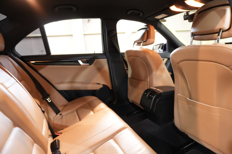 メルセデスベンツ Cクラス C200 AVG ﾕｰﾃｨﾘﾃｨ&ﾚｰﾀﾞｰｾｰﾌﾃｨｰPKG　茶革 純正ﾅﾋﾞ ﾌﾙｾｸﾞTV Bｶﾒﾗ ﾊﾟｰｸﾄﾛﾆｯｸ ｷｾﾉﾝ LEDﾄﾞﾗｲﾋﾞﾝｸﾞﾗｲﾄ Pｽﾀ AMGｴｱﾛ＆17AW ﾄﾞﾘﾙﾄﾞﾛｰﾀｰ ﾛｺﾞ入ｷｬﾘﾊﾟｰ　2年保証