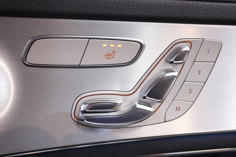 メルセデスベンツ GLC GLC220d 4MATIC ｽﾎﾟｰﾂ 本革仕様 ﾚｰﾀﾞｰP　黒革 全席ｼｰﾄﾋｰﾀｰ ﾊﾟﾉﾗﾏR 純正ﾅﾋﾞ ﾌﾙｾｸﾞTV ﾍｯﾄﾞｱｯﾌﾟﾃﾞｨｽﾌﾟﾚｲ 360ｶﾒﾗ Brumesterｻｳﾝﾄﾞ LED 自動ﾘｱｹﾞｰﾄ/ﾊﾝｽﾞﾌﾘｰA ｱﾝﾋﾞｴﾝﾄﾗｲﾄ AMGｴｱﾛ&19ｲﾝﾁAW　2年保証付