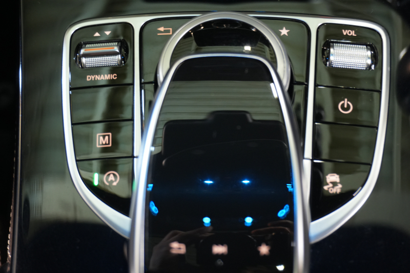 メルセデスベンツ GLC GLC220d 4MATIC ｽﾎﾟｰﾂ 本革仕様 ﾚｰﾀﾞｰP　黒革 全席ｼｰﾄﾋｰﾀｰ ﾊﾟﾉﾗﾏR 純正ﾅﾋﾞ ﾌﾙｾｸﾞTV ﾍｯﾄﾞｱｯﾌﾟﾃﾞｨｽﾌﾟﾚｲ 360ｶﾒﾗ Brumesterｻｳﾝﾄﾞ LED 自動ﾘｱｹﾞｰﾄ/ﾊﾝｽﾞﾌﾘｰA ｱﾝﾋﾞｴﾝﾄﾗｲﾄ AMGｴｱﾛ&19ｲﾝﾁAW　2年保証付