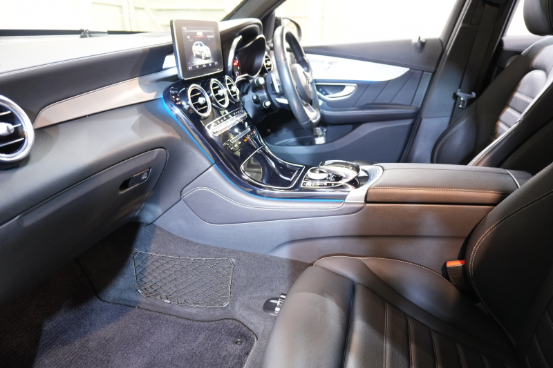 メルセデスベンツ GLC GLC220d 4MATIC ｽﾎﾟｰﾂ 本革仕様 ﾚｰﾀﾞｰP　黒革 全席ｼｰﾄﾋｰﾀｰ ﾊﾟﾉﾗﾏR 純正ﾅﾋﾞ ﾌﾙｾｸﾞTV ﾍｯﾄﾞｱｯﾌﾟﾃﾞｨｽﾌﾟﾚｲ 360ｶﾒﾗ Brumesterｻｳﾝﾄﾞ LED 自動ﾘｱｹﾞｰﾄ/ﾊﾝｽﾞﾌﾘｰA ｱﾝﾋﾞｴﾝﾄﾗｲﾄ AMGｴｱﾛ&19ｲﾝﾁAW　2年保証付