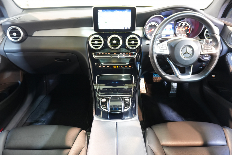 メルセデスベンツ GLC GLC220d 4MATIC ｽﾎﾟｰﾂ 本革仕様 ﾚｰﾀﾞｰP　黒革 全席ｼｰﾄﾋｰﾀｰ ﾊﾟﾉﾗﾏR 純正ﾅﾋﾞ ﾌﾙｾｸﾞTV ﾍｯﾄﾞｱｯﾌﾟﾃﾞｨｽﾌﾟﾚｲ 360ｶﾒﾗ Brumesterｻｳﾝﾄﾞ LED 自動ﾘｱｹﾞｰﾄ/ﾊﾝｽﾞﾌﾘｰA ｱﾝﾋﾞｴﾝﾄﾗｲﾄ AMGｴｱﾛ&19ｲﾝﾁAW　2年保証付