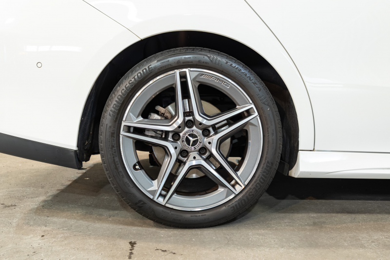 メルセデスベンツ CLAクラス CLA200d AMGﾗｲﾝ ﾚｻﾞｰ&ｱﾄﾞﾊﾞﾝｽﾄﾞ&ﾅﾋﾞ& ﾚｰﾀﾞｰPKG　1ｵｰﾅｰ 黒赤革 ｼｰﾄﾋｰﾀｰ ﾊﾟﾉﾗﾏSR MBUXﾅﾋﾞ ﾌﾙｾｸﾞTV 360ｶﾒﾗ ﾍｯﾄﾞｱｯﾌﾟD ｱﾄﾞﾊﾞﾝｽﾄﾞｻｳﾝﾄﾞ ﾏﾙﾁﾋﾞｰﾑLED AMGｴｱﾛ&18ｲﾝﾁAW　2年保証