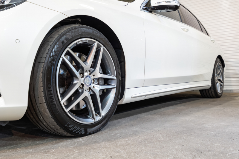 メルセデスベンツ Sクラス S550ﾛﾝｸﾞ AMGﾗｲﾝ ｼｮｰﾌｧｰ&ﾚｰﾀﾞｰｾｰﾌﾃｨPKG　中期 黒革 ｼｰﾄﾋｰﾀｰ&ｸｰﾗｰ ﾊﾟﾉﾗﾏSR 純正ﾅﾋﾞ ﾌﾙｾｸﾞTV ﾘｱｴﾝﾀｰ 360ｶﾒﾗ Burmester 自動ﾄﾗﾝｸ&ﾊﾝｽﾞﾌﾘｰA LEDﾗｲﾄ AMGｴｱﾛ&19ｲﾝﾁAW　2年保証