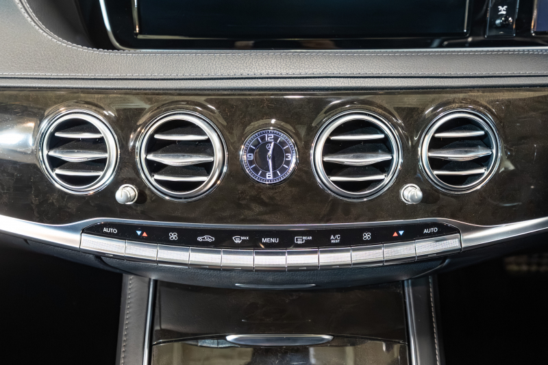 メルセデスベンツ Sクラス S550ﾛﾝｸﾞ AMGﾗｲﾝ ｼｮｰﾌｧｰ&ﾚｰﾀﾞｰｾｰﾌﾃｨPKG　中期 黒革 ｼｰﾄﾋｰﾀｰ&ｸｰﾗｰ ﾊﾟﾉﾗﾏSR 純正ﾅﾋﾞ ﾌﾙｾｸﾞTV ﾘｱｴﾝﾀｰ 360ｶﾒﾗ Burmester 自動ﾄﾗﾝｸ&ﾊﾝｽﾞﾌﾘｰA LEDﾗｲﾄ AMGｴｱﾛ&19ｲﾝﾁAW　2年保証