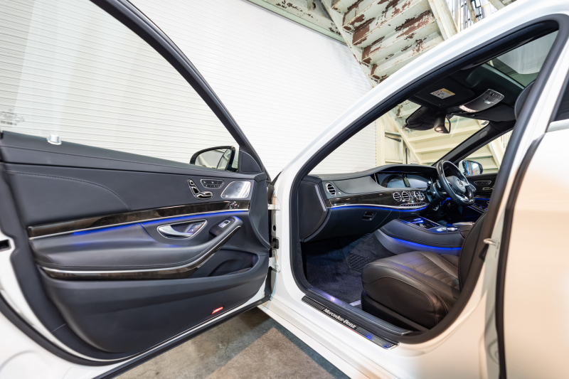 メルセデスベンツ Sクラス S550ﾛﾝｸﾞ AMGﾗｲﾝ ｼｮｰﾌｧｰ&ﾚｰﾀﾞｰｾｰﾌﾃｨPKG　中期 黒革 ｼｰﾄﾋｰﾀｰ&ｸｰﾗｰ ﾊﾟﾉﾗﾏSR 純正ﾅﾋﾞ ﾌﾙｾｸﾞTV ﾘｱｴﾝﾀｰ 360ｶﾒﾗ Burmester 自動ﾄﾗﾝｸ&ﾊﾝｽﾞﾌﾘｰA LEDﾗｲﾄ AMGｴｱﾛ&19ｲﾝﾁAW　2年保証