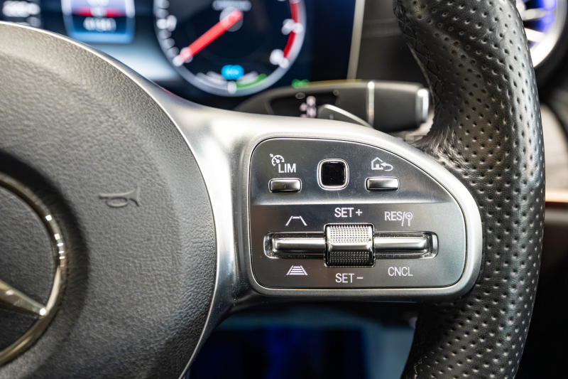 メルセデスベンツ CLS CLS450 4MATIC ｽﾎﾟｰﾂ ｴｸｽｸﾙｰｼﾌﾞ&ﾚｰﾀﾞｰｾｰﾌﾃｨPKG　ISG搭載 ACC 黒ﾅｯﾊﾟ革 ﾋｰﾀｰ&ｸｰﾗｰ ﾀﾞｲﾅﾐｯｸｼｰﾄ SR 純正ﾅﾋﾞ ﾌﾙｾｸﾞTV CarPlay Buremester ﾘﾗｸｾﾞｰｼｮﾝ機能 AMGｴｱﾛ&19AW　2年保証付