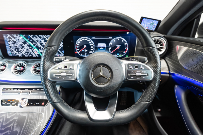 メルセデスベンツ CLS CLS450 4MATIC ｽﾎﾟｰﾂ ｴｸｽｸﾙｰｼﾌﾞ&ﾚｰﾀﾞｰｾｰﾌﾃｨPKG　ISG搭載 ACC 黒ﾅｯﾊﾟ革 ﾋｰﾀｰ&ｸｰﾗｰ ﾀﾞｲﾅﾐｯｸｼｰﾄ SR 純正ﾅﾋﾞ ﾌﾙｾｸﾞTV CarPlay Buremester ﾘﾗｸｾﾞｰｼｮﾝ機能 AMGｴｱﾛ&19AW　2年保証付