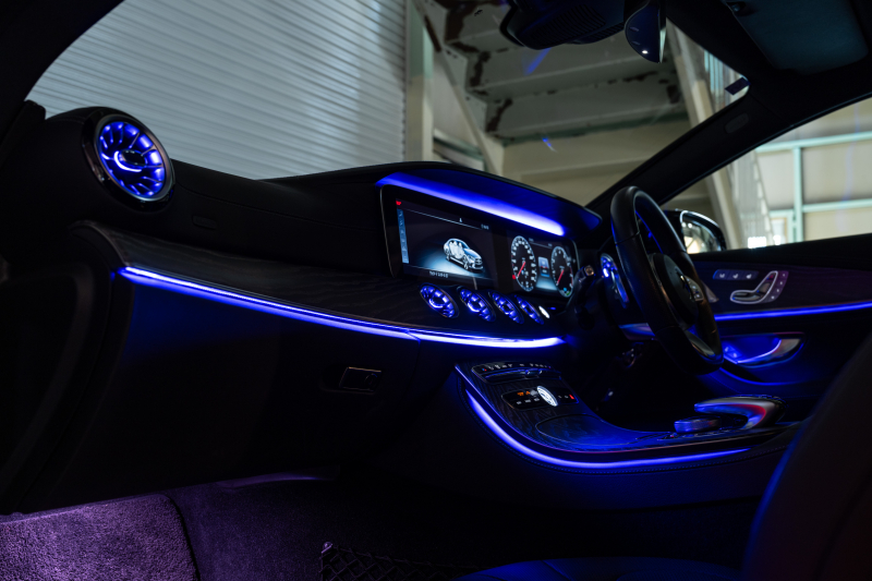 メルセデスベンツ CLS CLS450 4MATIC ｽﾎﾟｰﾂ ｴｸｽｸﾙｰｼﾌﾞ&ﾚｰﾀﾞｰｾｰﾌﾃｨPKG　ISG搭載 ACC 黒ﾅｯﾊﾟ革 ﾋｰﾀｰ&ｸｰﾗｰ ﾀﾞｲﾅﾐｯｸｼｰﾄ SR 純正ﾅﾋﾞ ﾌﾙｾｸﾞTV CarPlay Buremester ﾘﾗｸｾﾞｰｼｮﾝ機能 AMGｴｱﾛ&19AW　2年保証付