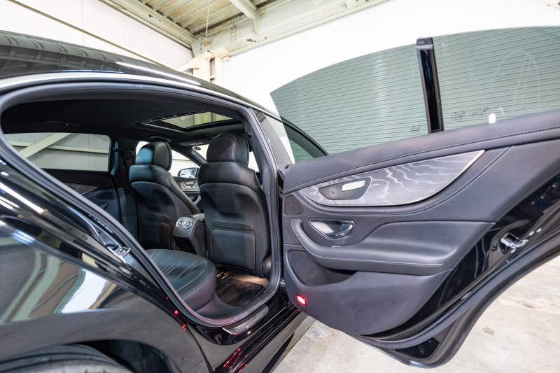 メルセデスベンツ CLS CLS450 4MATIC ｽﾎﾟｰﾂ ｴｸｽｸﾙｰｼﾌﾞ&ﾚｰﾀﾞｰｾｰﾌﾃｨPKG　ISG搭載 ACC 黒ﾅｯﾊﾟ革 ﾋｰﾀｰ&ｸｰﾗｰ ﾀﾞｲﾅﾐｯｸｼｰﾄ SR 純正ﾅﾋﾞ ﾌﾙｾｸﾞTV CarPlay Buremester ﾘﾗｸｾﾞｰｼｮﾝ機能 AMGｴｱﾛ&19AW　2年保証付