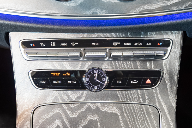 メルセデスベンツ CLS CLS450 4MATIC ｽﾎﾟｰﾂ ｴｸｽｸﾙｰｼﾌﾞ&ﾚｰﾀﾞｰｾｰﾌﾃｨPKG　ISG搭載 ACC 黒ﾅｯﾊﾟ革 ﾋｰﾀｰ&ｸｰﾗｰ ﾀﾞｲﾅﾐｯｸｼｰﾄ SR 純正ﾅﾋﾞ ﾌﾙｾｸﾞTV CarPlay Buremester ﾘﾗｸｾﾞｰｼｮﾝ機能 AMGｴｱﾛ&19AW　2年保証付