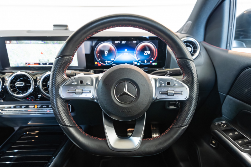 メルセデスベンツ Bクラス B200d AMGﾗｲﾝ ﾅﾋﾞｹﾞｰｼｮﾝ&ﾚｰﾀﾞｰｾｰﾌﾃｨPKG　1ｵｰﾅｰ 黒半革 ｼｰﾄﾋｰﾀｰ MBUXﾅﾋﾞ ﾌﾙｾｸﾞTV Bｶﾒﾗ ﾜｲﾔﾚｽﾁｬｰｼﾞ PTS ﾏﾙﾁﾋﾞｰﾑLED 自動Rｹﾞｰﾄ&ﾊﾝｽﾞﾌﾘｰA AMGｴｱﾛ&18AW　2年保証