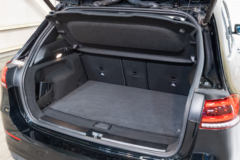 メルセデスベンツ Bクラス B200d AMGﾗｲﾝ ﾅﾋﾞｹﾞｰｼｮﾝ&ﾚｰﾀﾞｰｾｰﾌﾃｨPKG　1ｵｰﾅｰ 黒半革 ｼｰﾄﾋｰﾀｰ MBUXﾅﾋﾞ ﾌﾙｾｸﾞTV Bｶﾒﾗ ﾜｲﾔﾚｽﾁｬｰｼﾞ PTS ﾏﾙﾁﾋﾞｰﾑLED 自動Rｹﾞｰﾄ&ﾊﾝｽﾞﾌﾘｰA AMGｴｱﾛ&18AW　2年保証