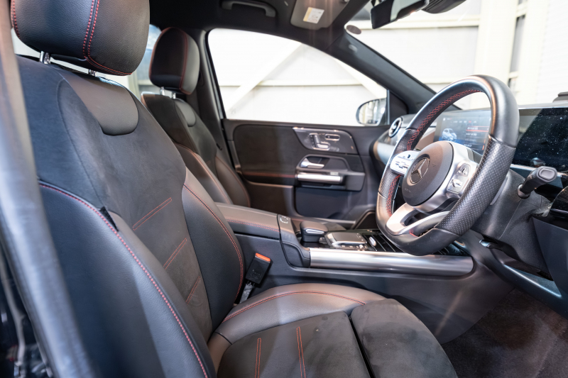 メルセデスベンツ Bクラス B200d AMGﾗｲﾝ ﾅﾋﾞｹﾞｰｼｮﾝ&ﾚｰﾀﾞｰｾｰﾌﾃｨPKG　1ｵｰﾅｰ 黒半革 ｼｰﾄﾋｰﾀｰ MBUXﾅﾋﾞ ﾌﾙｾｸﾞTV Bｶﾒﾗ ﾜｲﾔﾚｽﾁｬｰｼﾞ PTS ﾏﾙﾁﾋﾞｰﾑLED 自動Rｹﾞｰﾄ&ﾊﾝｽﾞﾌﾘｰA AMGｴｱﾛ&18AW　2年保証