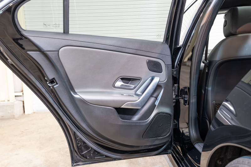 メルセデスベンツ Aクラス A250ｾﾀﾞﾝ 4MATIC AMGﾗｲﾝ ﾚｻﾞｰEXC&ｱﾄﾞﾊﾞﾝｽﾄﾞ&ﾅﾋﾞｹﾞｰｼｮﾝ&ﾚｰﾀﾞｰSP　黒灰革 ﾊﾟﾉﾗﾏSR MBUXﾅﾋﾞ ﾌﾙｾｸﾞ 360ｶﾒﾗ ﾜｲﾔﾚｽﾁｬｰｼﾞ ﾍｯﾄﾞｱｯﾌﾟD ADVｽﾋﾟｰｶｰ LEDﾍｯﾄﾞﾗｲﾄ　2年保証