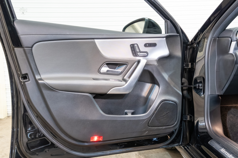 メルセデスベンツ Aクラス A250ｾﾀﾞﾝ 4MATIC AMGﾗｲﾝ ﾚｻﾞｰEXC&ｱﾄﾞﾊﾞﾝｽﾄﾞ&ﾅﾋﾞｹﾞｰｼｮﾝ&ﾚｰﾀﾞｰSP　黒灰革 ﾊﾟﾉﾗﾏSR MBUXﾅﾋﾞ ﾌﾙｾｸﾞ 360ｶﾒﾗ ﾜｲﾔﾚｽﾁｬｰｼﾞ ﾍｯﾄﾞｱｯﾌﾟD ADVｽﾋﾟｰｶｰ LEDﾍｯﾄﾞﾗｲﾄ　2年保証