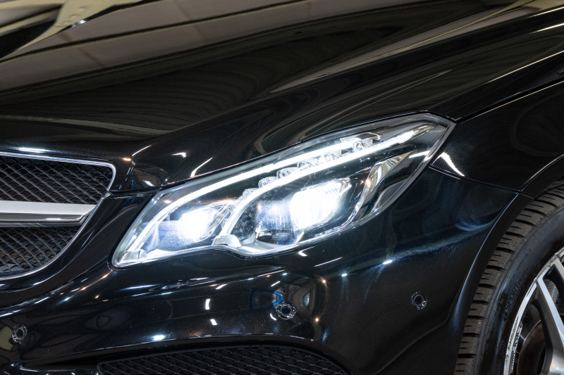 メルセデスベンツ Eクラス E250ｸｰﾍﾟ AMGｽﾎﾟｰﾂ&ﾚｰﾀﾞｰｾｰﾌﾃｨPKG　後期 赤本革 ｼｰﾄﾋｰﾀｰ ﾏﾙﾁｺﾝﾄﾛｰﾙｼｰﾄﾊﾞｯｸ 純正ﾅﾋﾞ ﾌﾙｾｸﾞTV 360ｶﾒﾗ LEDﾍｯﾄﾞ 電動ﾘｱｻﾝｼｪｰﾄﾞ AMGｴｱﾛ&18AW 7AT　2年保証