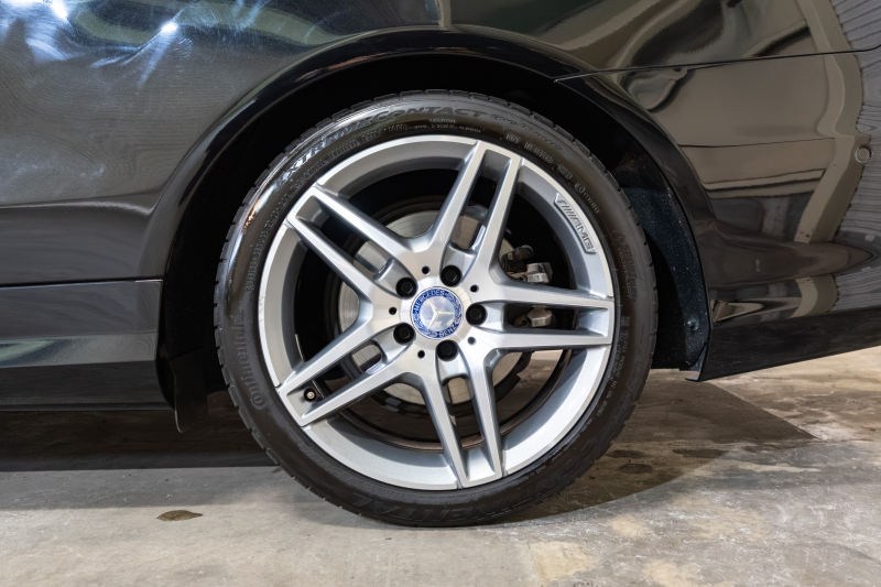 メルセデスベンツ Eクラス E250ｸｰﾍﾟ AMGｽﾎﾟｰﾂ&ﾚｰﾀﾞｰｾｰﾌﾃｨPKG　後期 赤本革 ｼｰﾄﾋｰﾀｰ ﾏﾙﾁｺﾝﾄﾛｰﾙｼｰﾄﾊﾞｯｸ 純正ﾅﾋﾞ ﾌﾙｾｸﾞTV 360ｶﾒﾗ LEDﾍｯﾄﾞ 電動ﾘｱｻﾝｼｪｰﾄﾞ AMGｴｱﾛ&18AW 7AT　2年保証