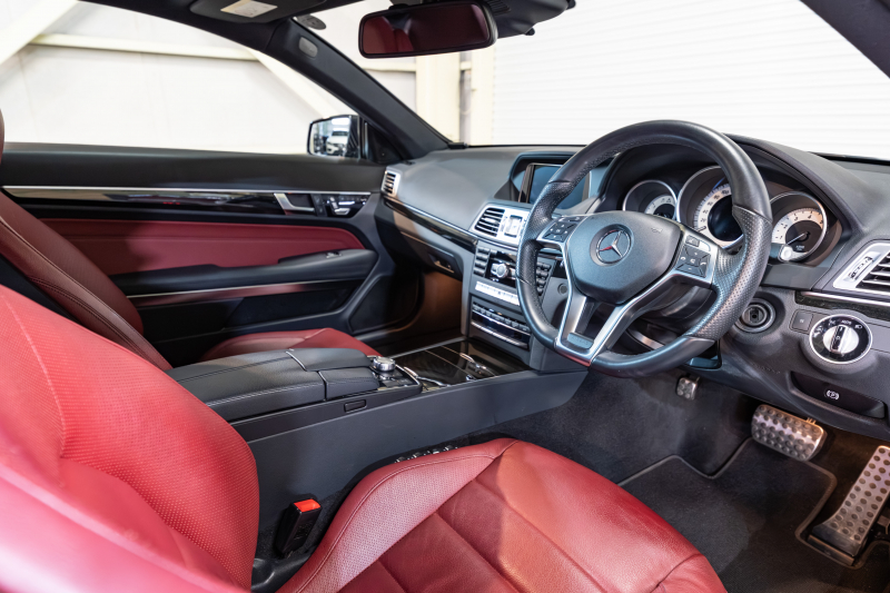メルセデスベンツ Eクラス E250ｸｰﾍﾟ AMGｽﾎﾟｰﾂ&ﾚｰﾀﾞｰｾｰﾌﾃｨPKG　後期 赤本革 ｼｰﾄﾋｰﾀｰ ﾏﾙﾁｺﾝﾄﾛｰﾙｼｰﾄﾊﾞｯｸ 純正ﾅﾋﾞ ﾌﾙｾｸﾞTV 360ｶﾒﾗ LEDﾍｯﾄﾞ 電動ﾘｱｻﾝｼｪｰﾄﾞ AMGｴｱﾛ&18AW 7AT　2年保証