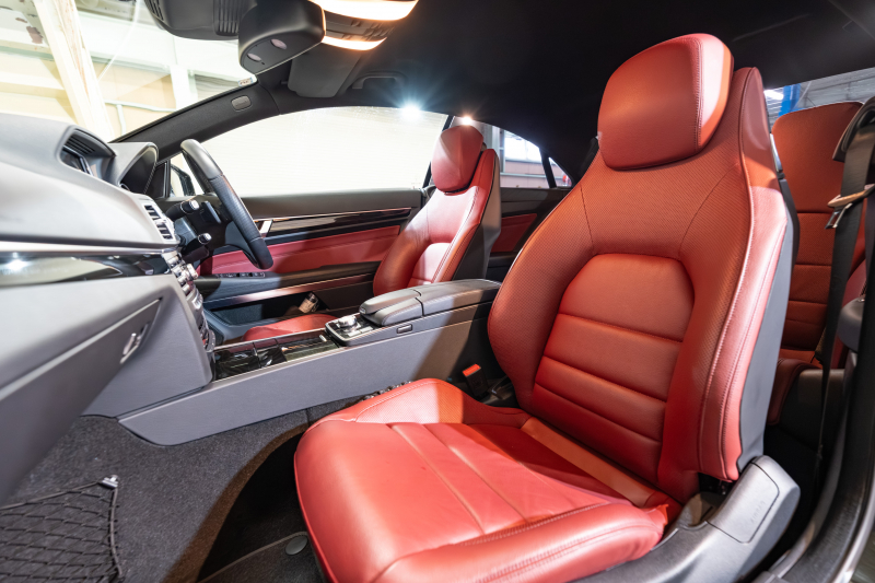 メルセデスベンツ Eクラス E250ｸｰﾍﾟ AMGｽﾎﾟｰﾂ&ﾚｰﾀﾞｰｾｰﾌﾃｨPKG　後期 赤本革 ｼｰﾄﾋｰﾀｰ ﾏﾙﾁｺﾝﾄﾛｰﾙｼｰﾄﾊﾞｯｸ 純正ﾅﾋﾞ ﾌﾙｾｸﾞTV 360ｶﾒﾗ LEDﾍｯﾄﾞ 電動ﾘｱｻﾝｼｪｰﾄﾞ AMGｴｱﾛ&18AW 7AT　2年保証