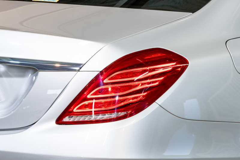 メルセデスベンツ Sクラス S550ﾛﾝｸﾞ AMGﾗｲﾝ ｼｮｰﾌｧｰ&ﾚｰﾀﾞｰｾｰﾌﾃｨPKG　黒革 ｼｰﾄﾋｰﾀｰ&ｸｰﾗｰ ﾊﾟﾉﾗﾏSR 純正ﾅﾋﾞ ﾌﾙｾｸﾞTV ﾘｱｴﾝﾀｰ 360ｶﾒﾗ Burmester 自動ﾄﾗﾝｸ&ﾊﾝｽﾞﾌﾘｰA LEDﾗｲﾄ AMGｴｱﾛ&19ｲﾝﾁAW　2年保証