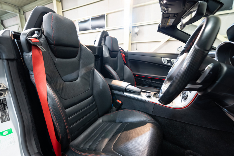 メルセデスベンツ SLCクラス SLC180 ｽﾎﾟｰﾂ ﾚｰﾀﾞｰSP　黒革 ｼｰﾄﾋｰﾀｰ 純正ﾅﾋﾞ ﾌﾙｾｸﾞTV CarPlay ﾊﾞｯｸｶﾒﾗ  LEDﾍｯﾄﾞ AMGｴｱﾛ&18AW　2年保証