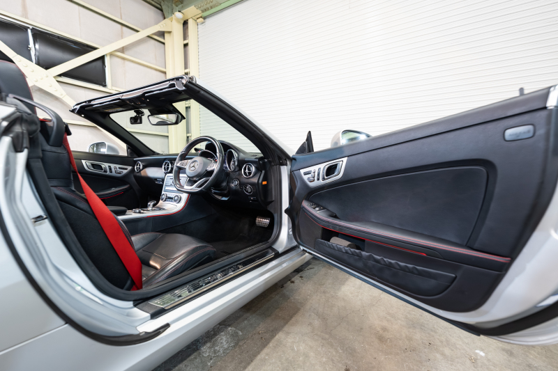 メルセデスベンツ SLCクラス SLC180 ｽﾎﾟｰﾂ ﾚｰﾀﾞｰSP　黒革 ｼｰﾄﾋｰﾀｰ 純正ﾅﾋﾞ ﾌﾙｾｸﾞTV CarPlay ﾊﾞｯｸｶﾒﾗ  LEDﾍｯﾄﾞ AMGｴｱﾛ&18AW　2年保証