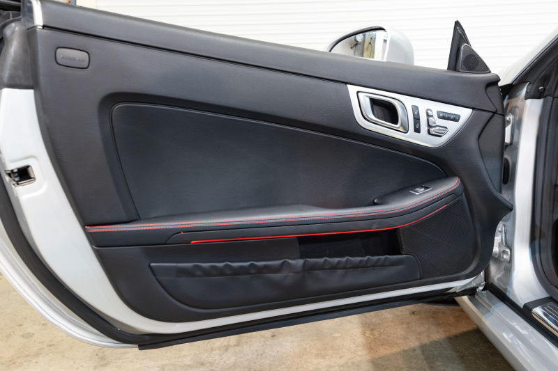 メルセデスベンツ SLCクラス SLC180 ｽﾎﾟｰﾂ ﾚｰﾀﾞｰSP　黒革 ｼｰﾄﾋｰﾀｰ 純正ﾅﾋﾞ ﾌﾙｾｸﾞTV CarPlay ﾊﾞｯｸｶﾒﾗ  LEDﾍｯﾄﾞ AMGｴｱﾛ&18AW　2年保証