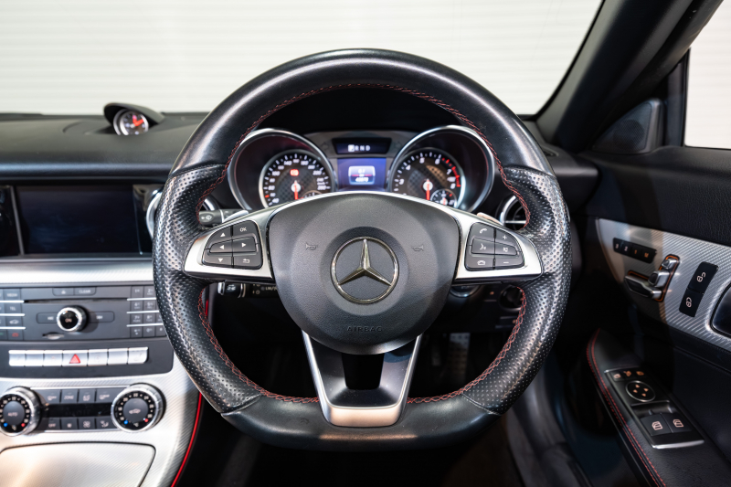 メルセデスベンツ SLCクラス SLC180 ｽﾎﾟｰﾂ ﾚｰﾀﾞｰSP　黒革 ｼｰﾄﾋｰﾀｰ 純正ﾅﾋﾞ ﾌﾙｾｸﾞTV CarPlay ﾊﾞｯｸｶﾒﾗ  LEDﾍｯﾄﾞ AMGｴｱﾛ&18AW　2年保証