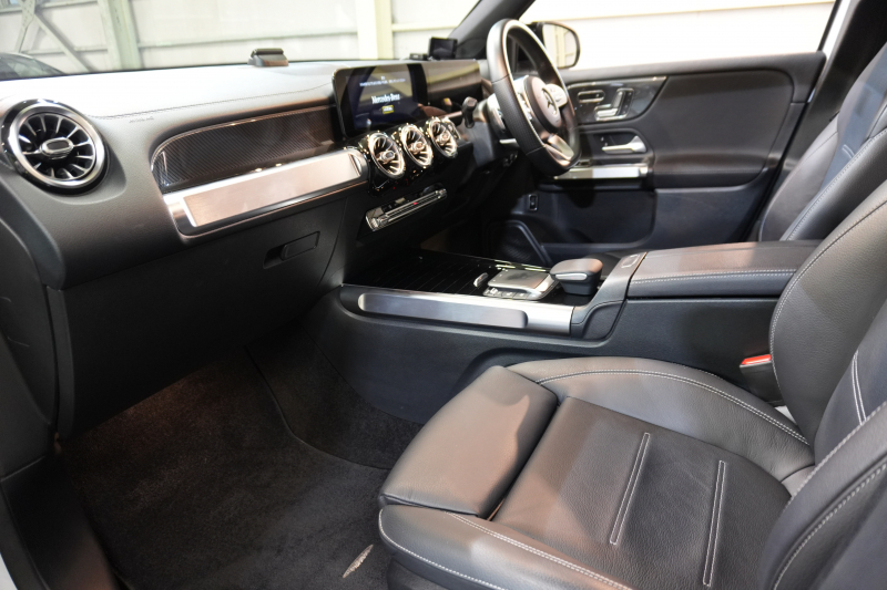 メルセデスベンツ GLB GLB250 4MATIC ｽﾎﾟｰﾂ ﾅﾋﾞｹﾞｰｼｮﾝ&ﾅｲﾄ&ﾚｰﾀﾞｰｾｰﾌﾃｨPKG　1ｵｰﾅｰ 黒革 ｼｰﾄﾋｰﾀｰ MBUXﾅﾋﾞ ﾌﾙｾｸﾞTV 360ｶﾒﾗ ﾏﾙﾁﾋﾞｰﾑLED ﾜｲﾔﾚｽﾁｬｰｼﾞﾝｸﾞ AMGｴｱﾛ&20ｲﾝﾁAW　2年保証